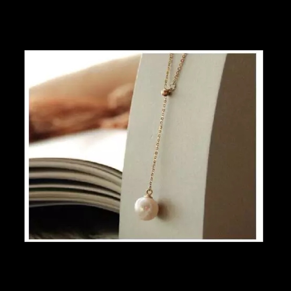 Women's Girls gold chain white pearl necklace